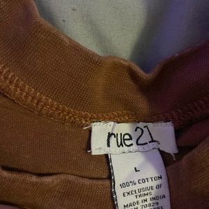 brown with white specs rue 21 t shirt